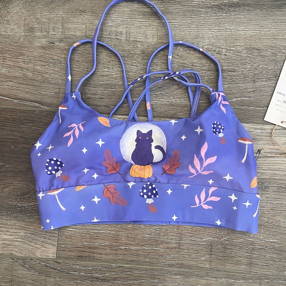 Silverwind Purple Cat & Pumpkin Strappy Sports Bra NWT Size S